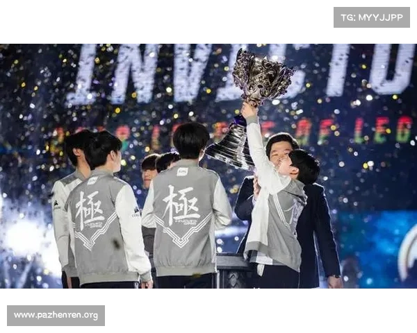 英雄联盟传奇杯S2落幕 iG战队新阵容亮相决赛现场 展现晋级之路的荣耀与突破 英雄联盟传奇杯S2落幕 iG战队新阵容亮相决赛现场 展现晋级之路的荣耀与突破