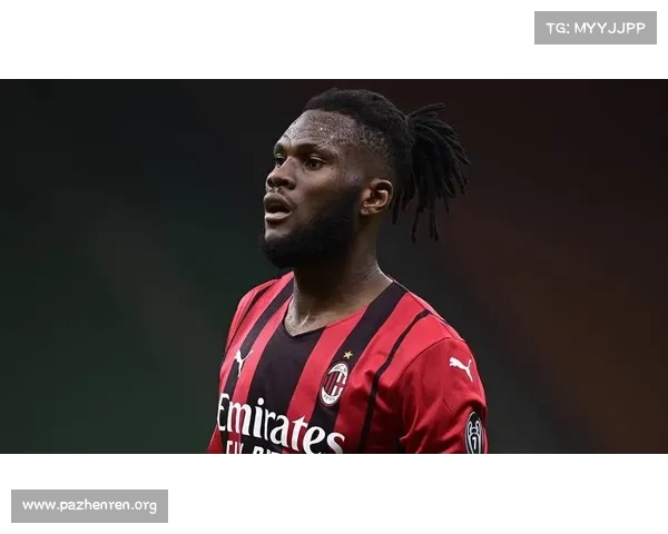 米兰与斯维拉尔个人条款接近达成 但罗马坚持更高转会费要求 米兰与斯维拉尔个人条款接近达成 但罗马坚持更高转会费要求