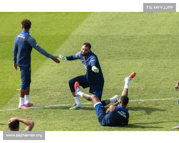 法甲豪门鏖战再掀波澜 巴黎圣日耳曼与马赛争锋再起 新赛季争冠形势激烈升级