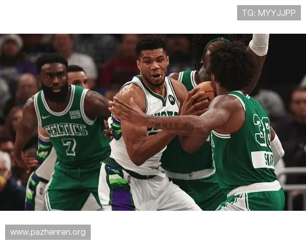 拳坛风云再起:多场重量级对决引发判罚争议与技术表现热议 拳坛风云再起:多场重量级对决引发判罚争议与技术表现热议