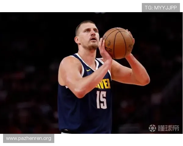 约基奇上半场高效表现砍下19分13篮板4助攻3抢断 带领球队稳健领先